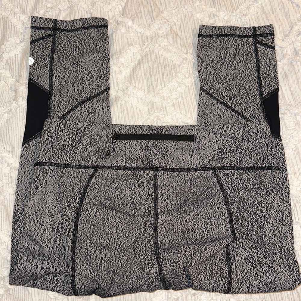 Lululemon crop leggings with side pockets and mesh leg